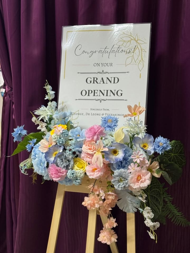 Lumiere Florist — Lumiere Look 05 | Gold Lady Palace Seremban gown rental